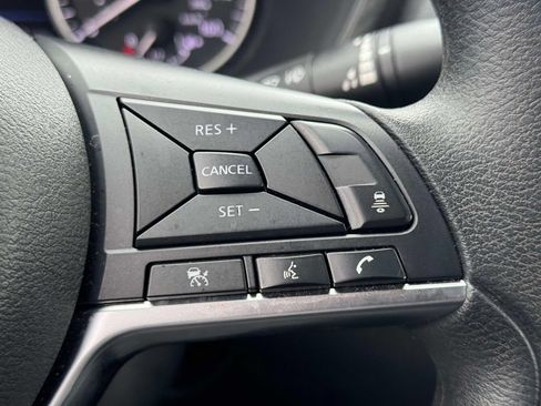 Used 2025 Nissan Sentra SV FWD image 20
