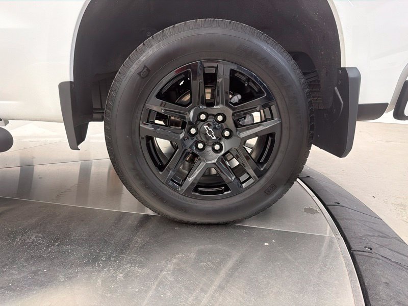 Used 2025 Chevrolet Silverado 1500 RST w/ Rally Edition AWD/4WD image 32