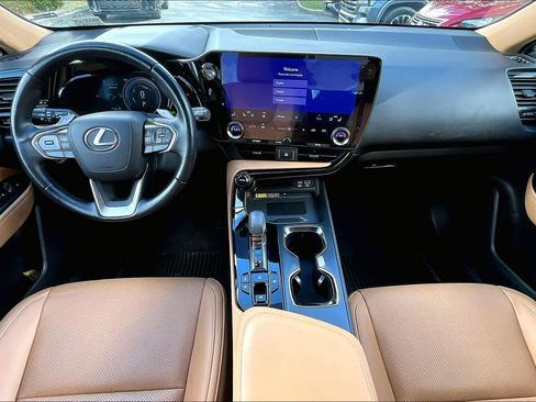 Used 2022 Lexus NX 350h Premium image 16