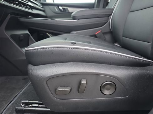 New 2026 Buick Enclave Preferred image 30