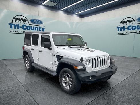 Used 2020 Jeep Wrangler Unlimited Sport image 1
