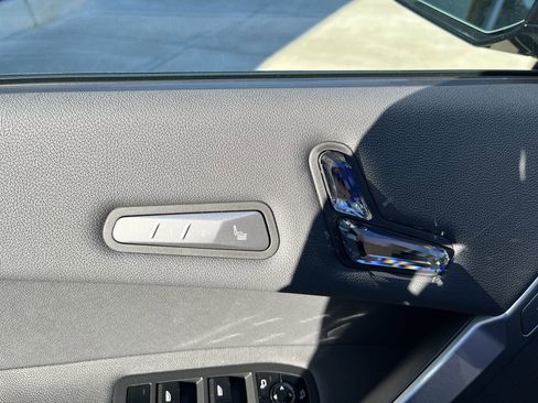 Used 2026 BMW iX xDrive60 w/ M Sport Package image 15