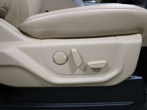 Used 2021 Ford F250 Lariat image 34