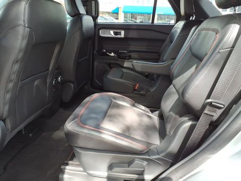Certified 2024 Ford Explorer ST-Line w/ Class IV Trailer Tow Package AWD/4WD image 10