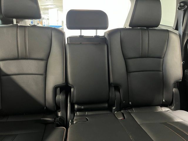 Used 2025 Honda Passport TrailSport image 13