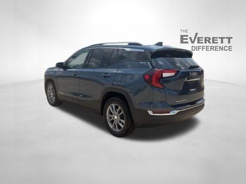 Used 2024 GMC Terrain SLT FWD image 5