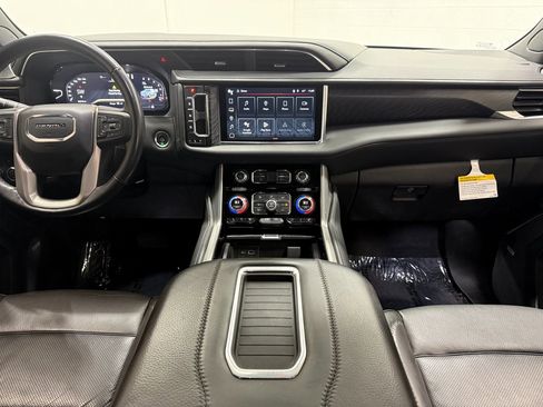 Used 2022 GMC Yukon XL Denali image 38