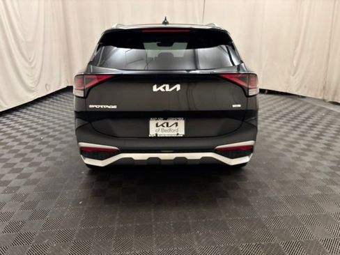 Certified 2024 Kia Sportage EX AWD/4WD image 6