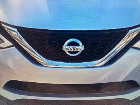 Used 2019 Nissan Sentra SV image 13