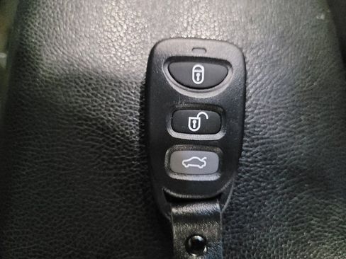 Used 2016 Hyundai Elantra SE w/ Option Group 02 FWD image 32