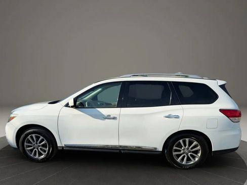 Used 2015 Nissan Pathfinder SL w/ SL Tech Package AWD/4WD image 8