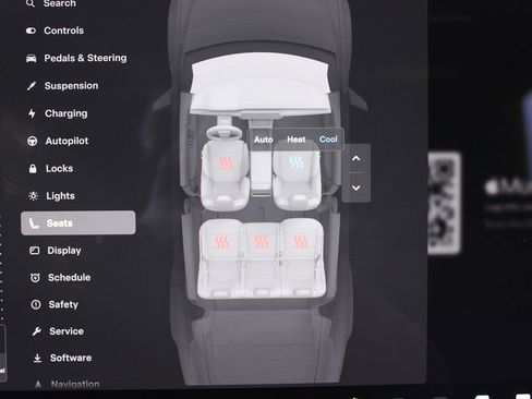 Used 2024 Tesla Model X image 13