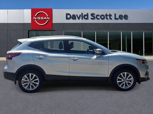 Used 2022 Nissan Rogue Sport SV w/ Technology Package AWD/4WD image 5