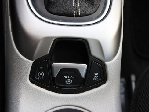 Used 2018 Jeep Compass Latitude w/ Popular Equipment Group image 38