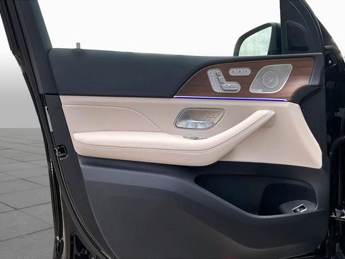 New 2026 Mercedes-Benz GLE 450 4MATIC image 17