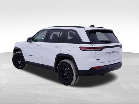 New 2026 Jeep Grand Cherokee Altitude AWD/4WD image 5
