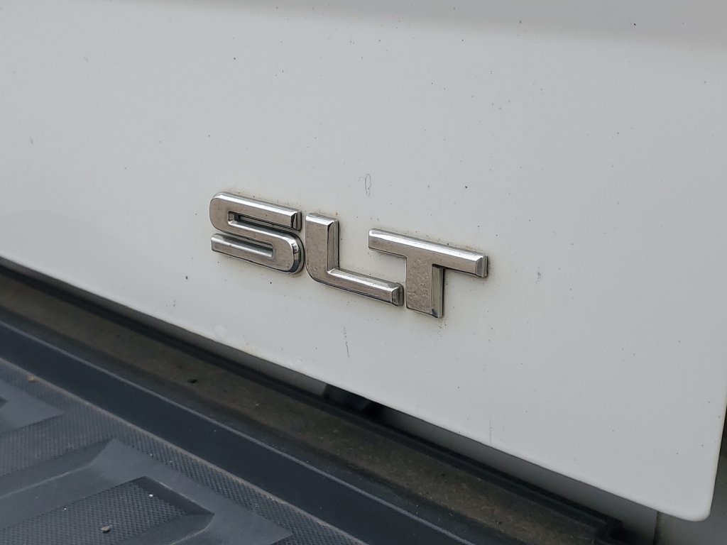 Used 2015 GMC Sierra 1500 SLT w/ SLT Crew Cab Value Package AWD/4WD image 6
