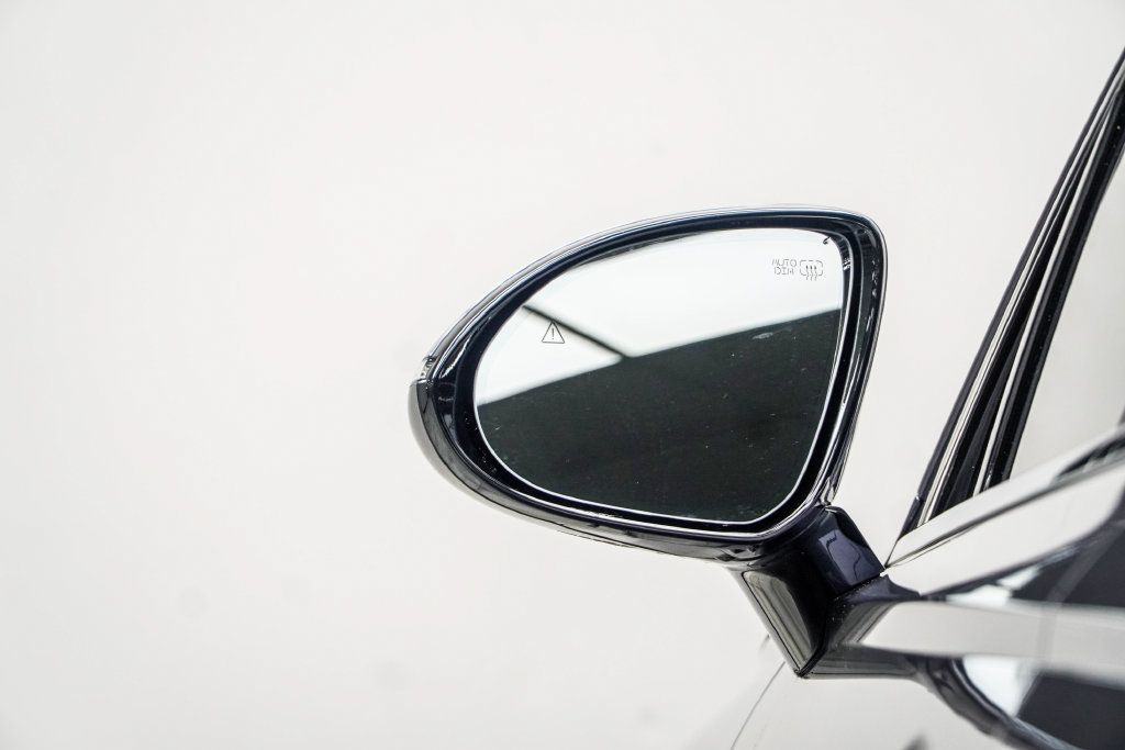 Used 2026 Genesis GV70 2.5T Select AWD/4WD image 16