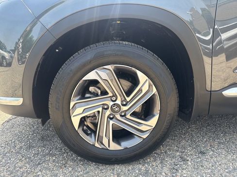 Certified 2023 Hyundai Santa Fe SEL w/ Premium Package AWD/4WD image 10