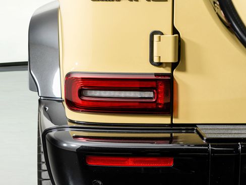 Used 2025 Mercedes-Benz G 63 AMG 4MATIC image 12