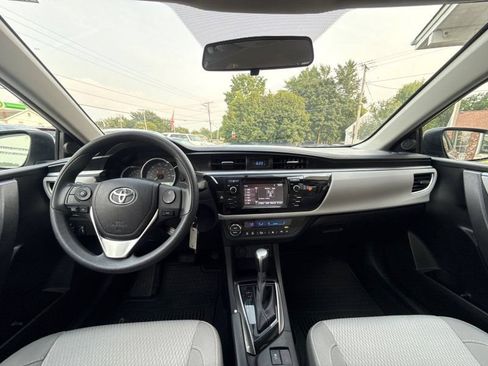 Used 2014 Toyota Corolla LE FWD image 21