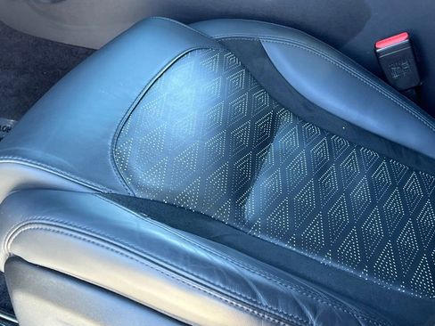 Used 2022 Land Rover Range Rover Sport SVR image 35