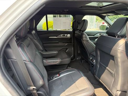 Used 2025 Ford Explorer ST w/ Sun And Sound Package AWD/4WD image 11