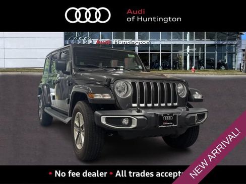 Used 2018 Jeep Wrangler Unlimited Sahara w/ Dual Top Group AWD/4WD image 1