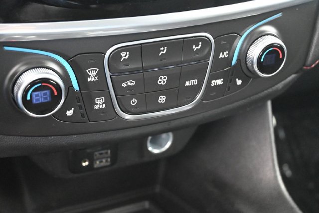 Used 2023 Chevrolet Traverse RS w/ LPO, Floor Liner Package AWD/4WD image 24