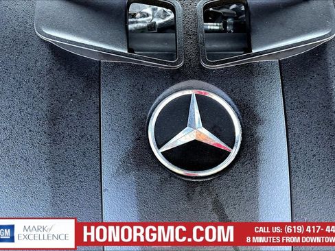 Used 2021 Mercedes-Benz GLS 580 4MATIC image 32