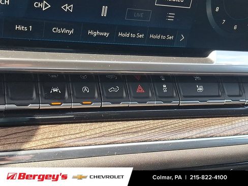 Used 2023 Chevrolet Silverado 1500 RST AWD/4WD image 27