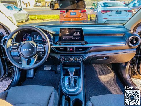 Used 2023 Kia Forte LXS image 16