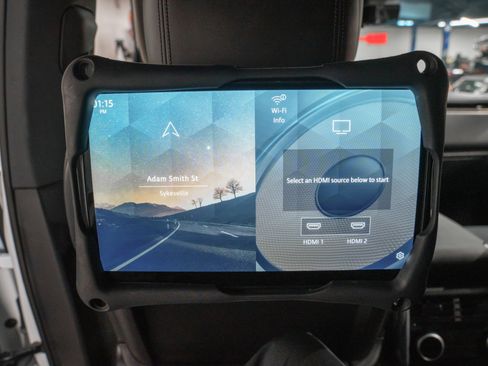 Used 2024 Land Rover Range Rover Autobiography image 26