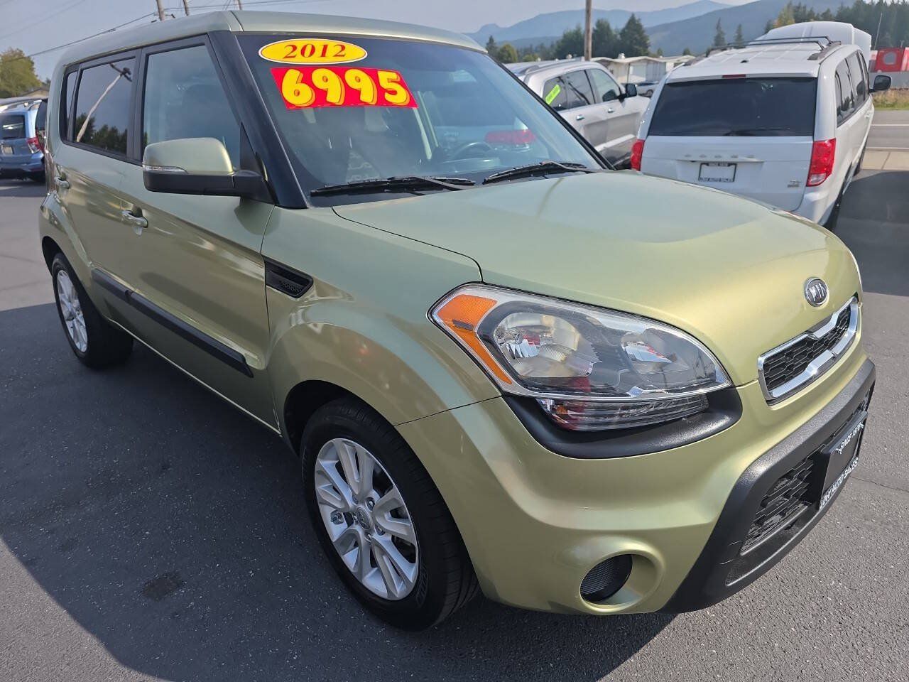 Used 2012 Kia Soul + FWD image 1
