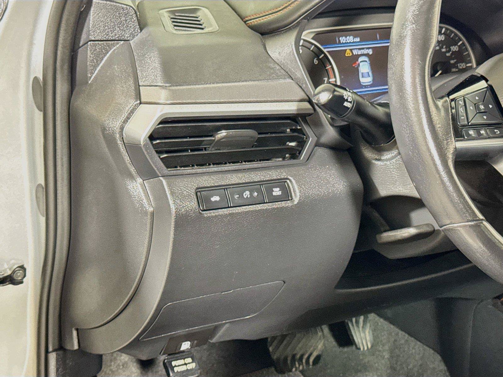 Used 2024 Nissan Altima 2.5 SR FWD image 8