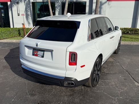 Used 2023 Rolls-Royce Cullinan image 17
