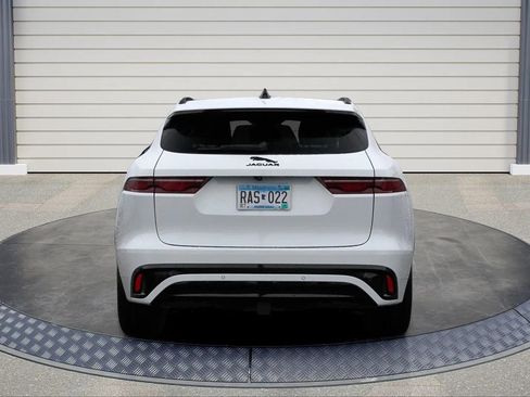 Used 2025 Jaguar F-PACE R-Dynamic S image 6