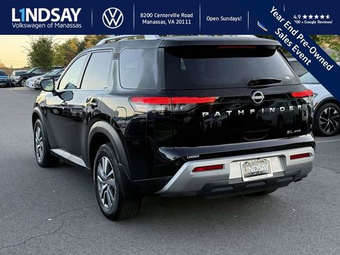 Used 2022 Nissan Pathfinder SL image 5