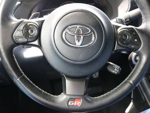 Used 2022 Toyota GR86 Premium w/ ALL Weather Mat Package (TMS) RWD image 19