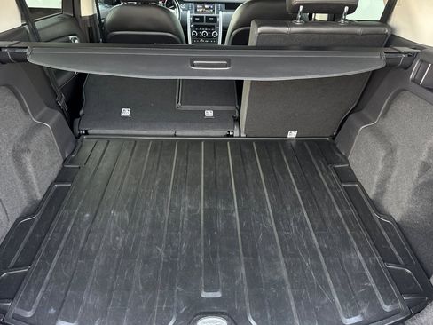 Used 2019 Land Rover Discovery Sport HSE image 14