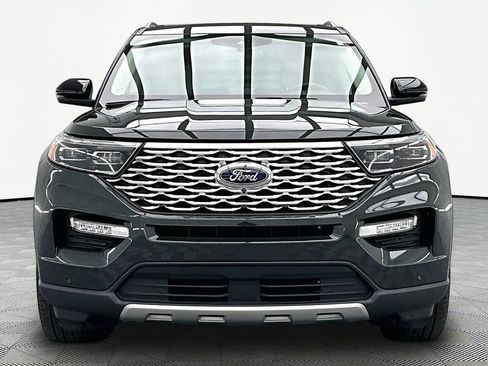 Used 2024 Ford Explorer Platinum w/ Technology Package AWD/4WD image 3