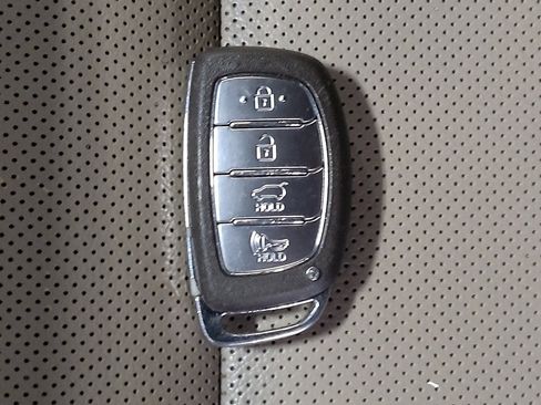 Used 2017 Hyundai Tucson SE Plus w/ Cargo Package FWD image 32