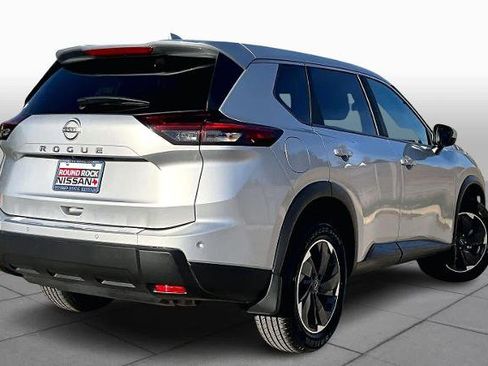Certified 2025 Nissan Rogue SV image 12