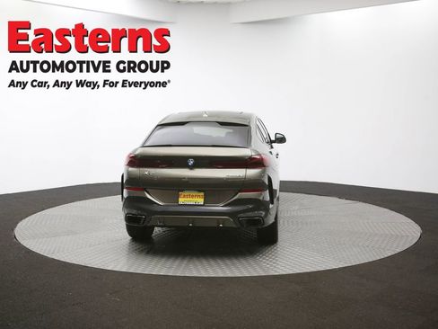 Used 2022 BMW X6 xDrive40i w/ M Sport Package image 39