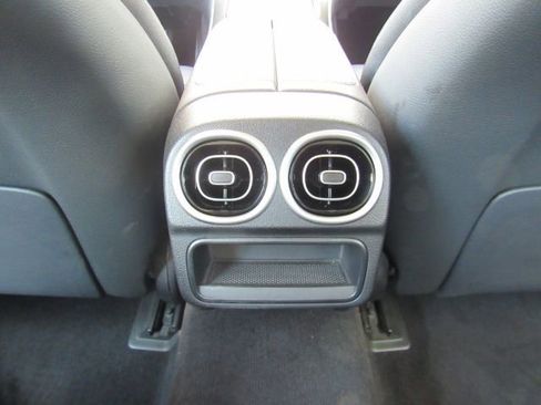 Used 2022 Mercedes-Benz C 300 Sedan image 30