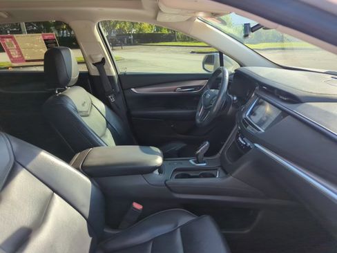 Used 2017 Cadillac XT5 Luxury w/ LPO, Wheel Lock Package FWD image 25