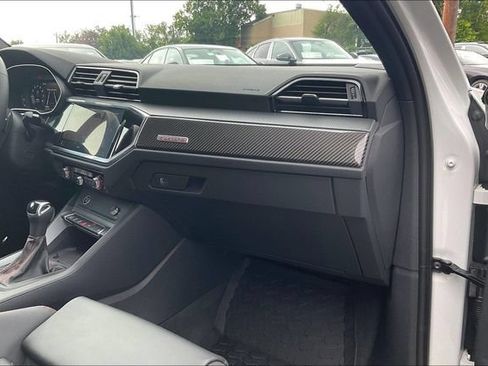 Certified 2025 Audi Q3 2.0T Premium Plus w/ Premium Plus Package AWD/4WD image 16
