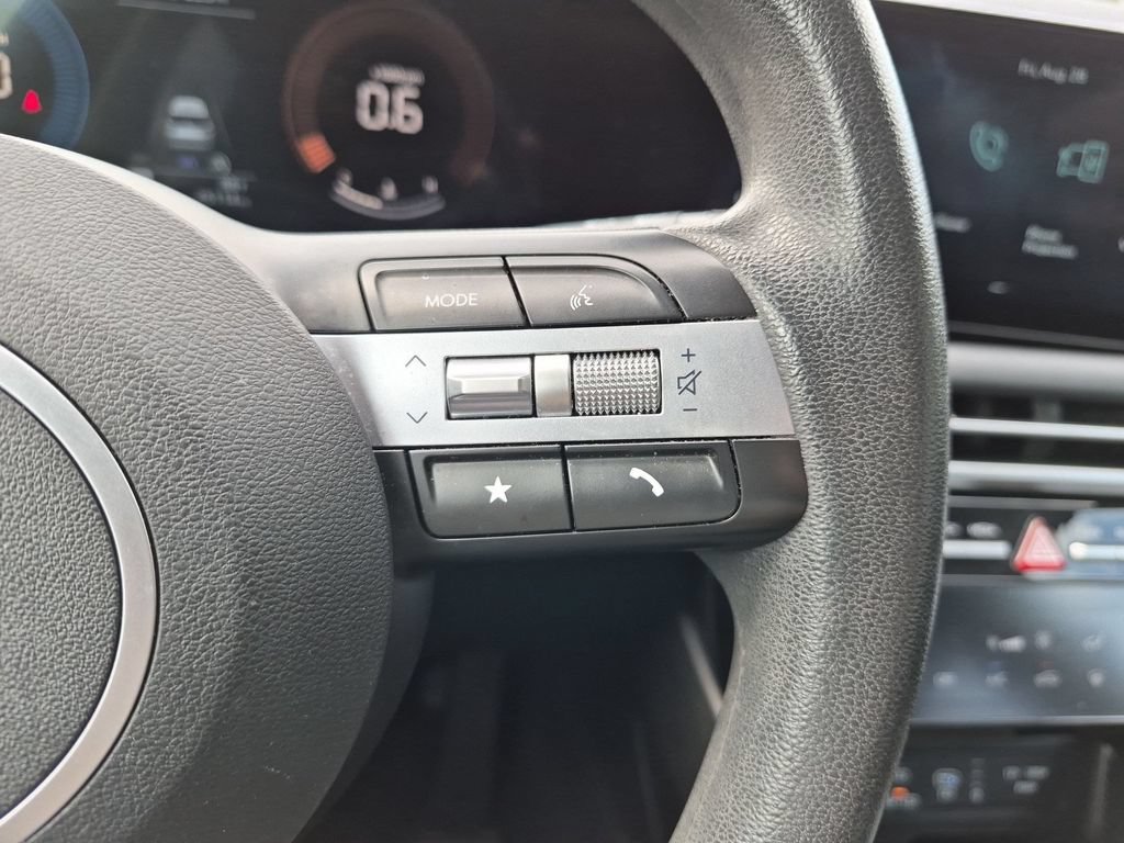 Used 2025 Hyundai Tucson SEL FWD image 19