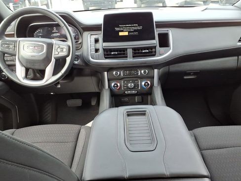 Used 2023 GMC Yukon SLE w/ Gmc Pro Safety Plus Package image 11