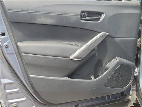 Used 2023 Toyota Corolla Cross LE AWD/4WD image 10